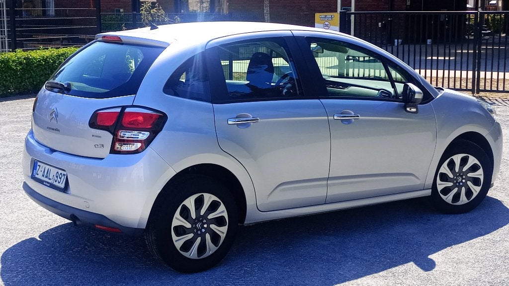 Citroen c3 1.2 benzine in heel mooie staat. Airco., Auto's, Voorwielaandrijving, Euro 5, Stof, Zwart