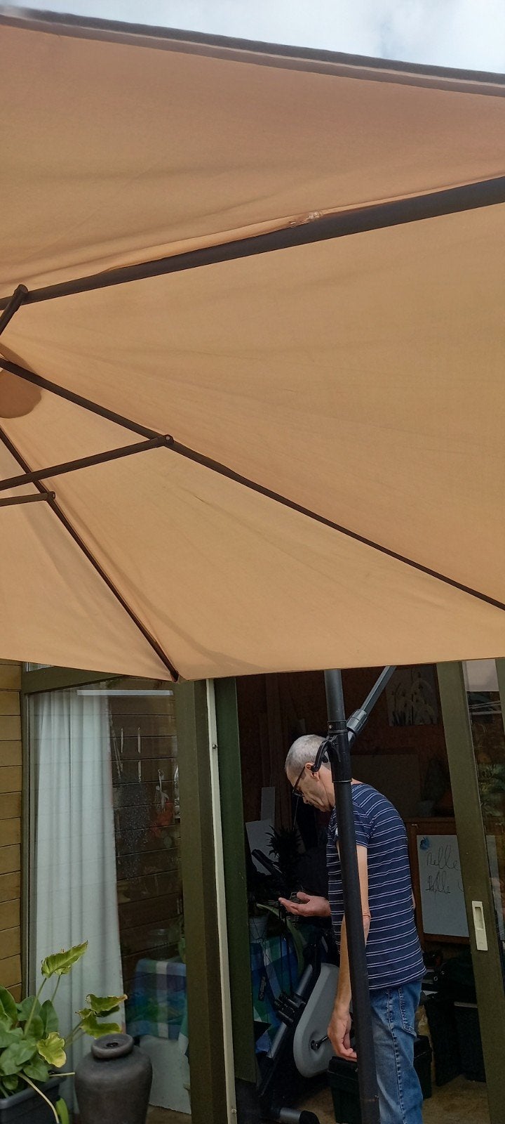 zweefparasol zonder voet, Gebruikt, Ophalen of Verzenden, Zweefparasol, Kantelbaar