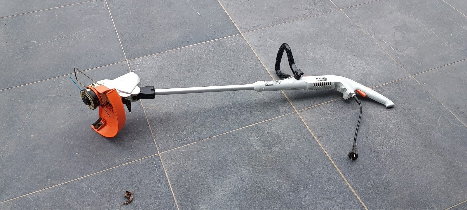 Stihl elektrische grastrimmer / kantenmaaier. FSE 52., Tuin en Terras, Grastrimmers, Ophalen, Zo goed als nieuw, Elektrisch, Stihl