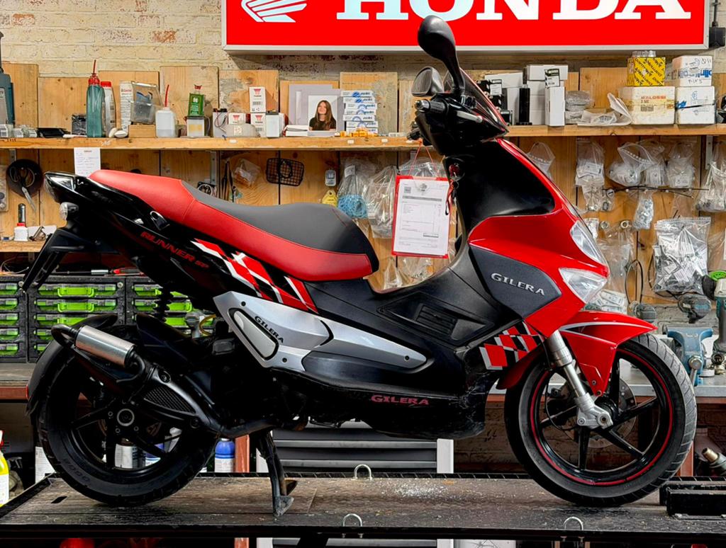 Gilera runner, Fietsen en Brommers, Ophalen, Gebruikt