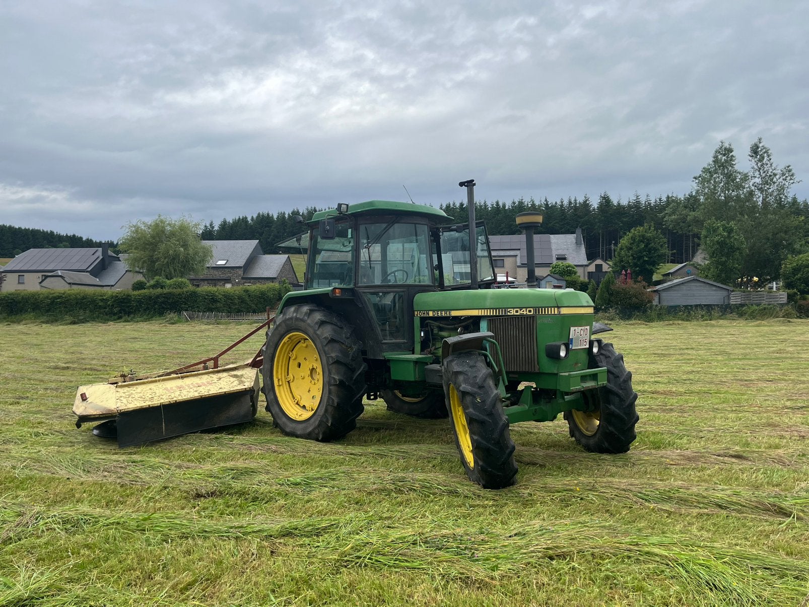 Faucheuse Krone 1m90 et andaineuse Kuhn 2m80, Articles professionnels, Enlèvement, Cultures, Agricole
