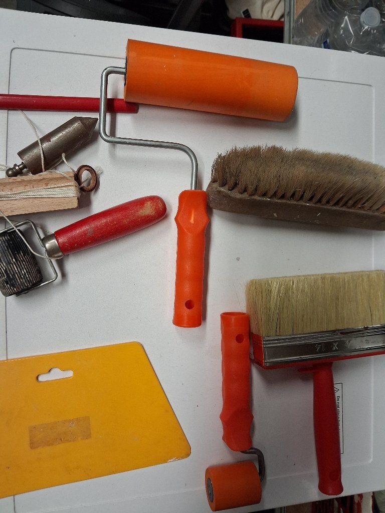 behangtafel en toebehoren, pistoolsoldeerbout, zaagmachine., Ophalen, Zo goed als nieuw, Overige typen