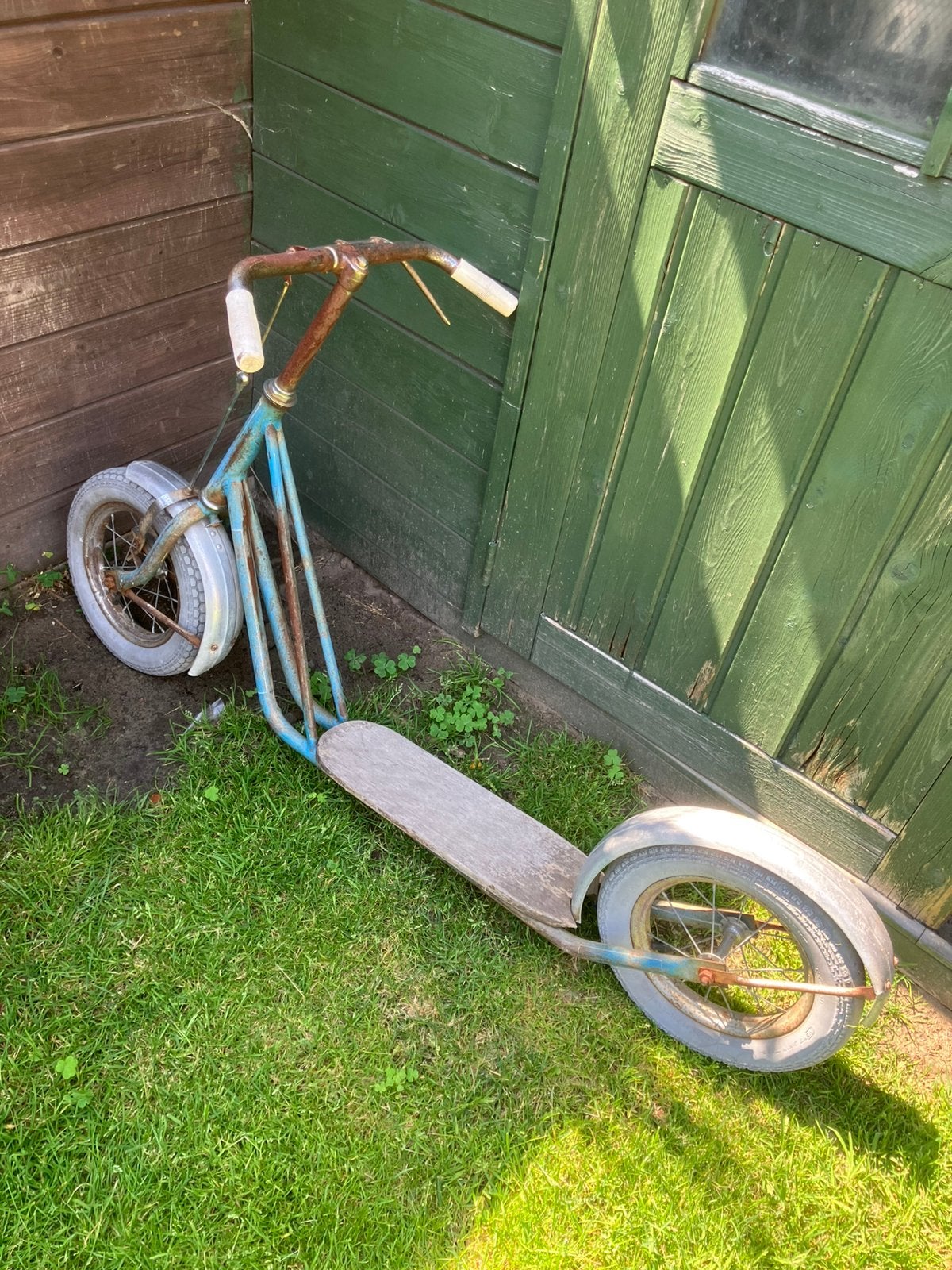 Oude antieke step (trottinette), Enlèvement