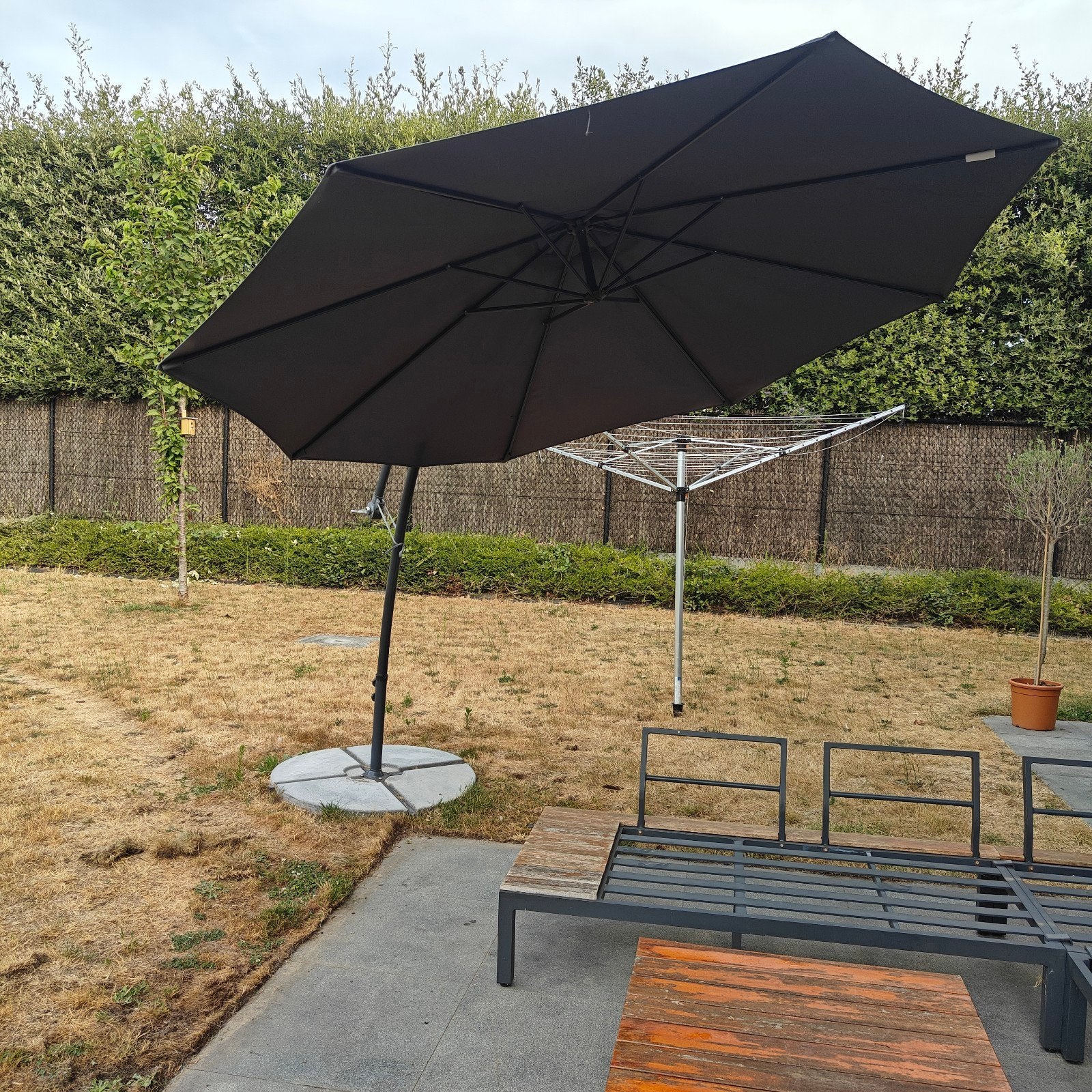 Parasol met vaste voet, Tuin en Terras, Parasols, Ophalen, Gebruikt, Verstelbaar, 2 tot 3 meter
