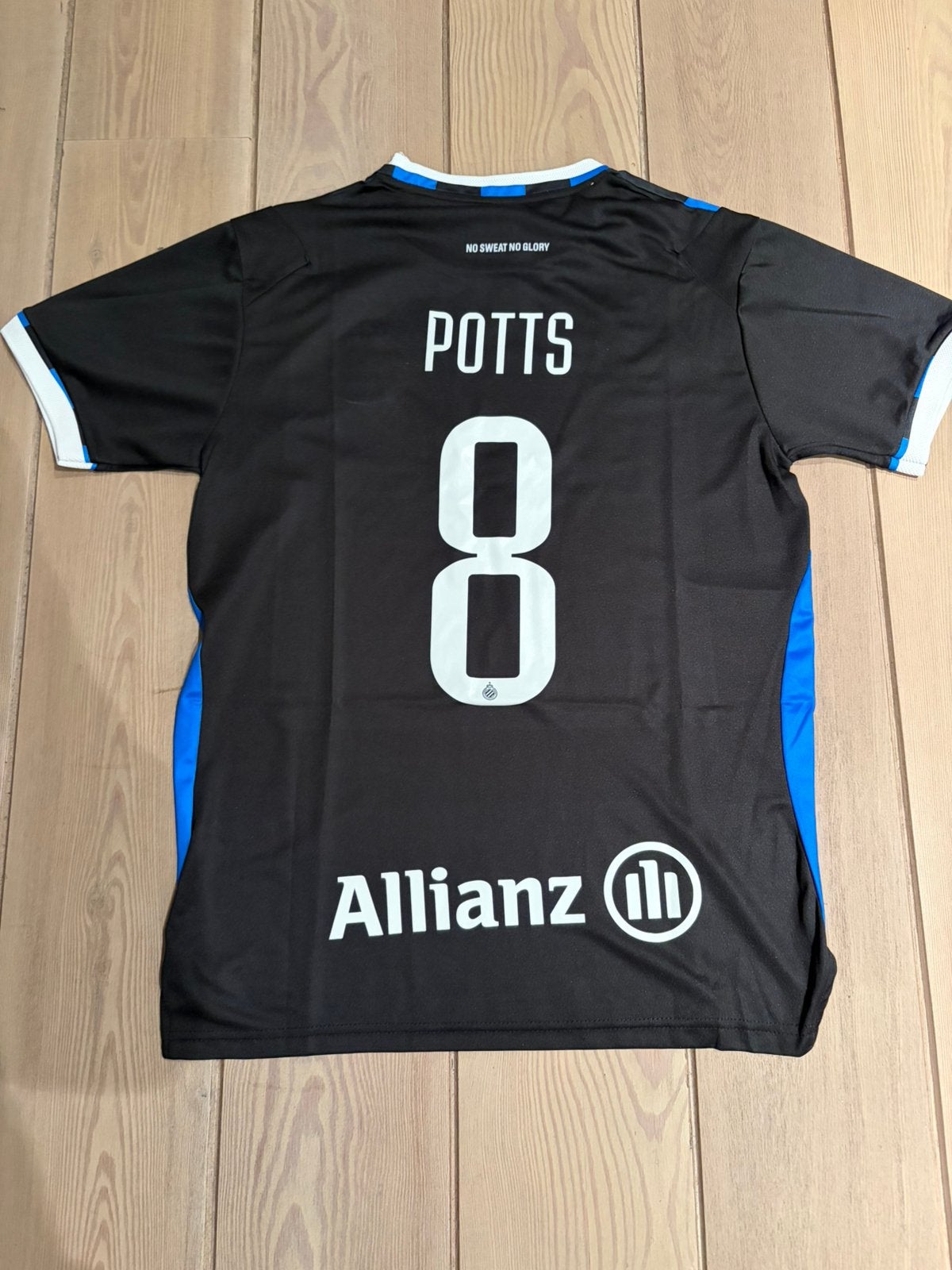 Maillot de football du Club de Bruges avec Pots, Sports & Fitness, Football, Taille S, Envoi, Neuf, Maillot