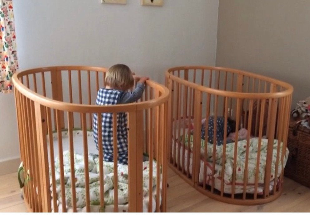 Twee Stokke sleepi kinderbedjes, Kinderen en Baby's, Kinderkamer | Bedden, Gebruikt, Matras, Ophalen