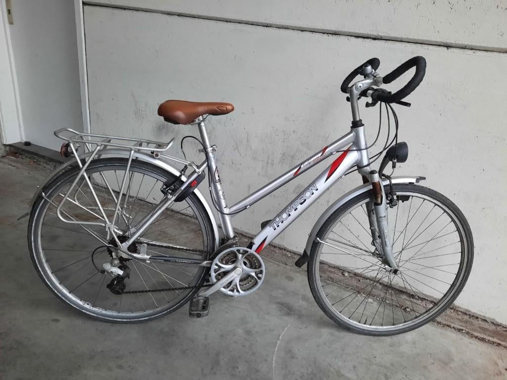 Thompson dames sportfiets, Fietsen en Brommers, 28 inch, Gebruikt, Velgrem, 47 tot 50 cm