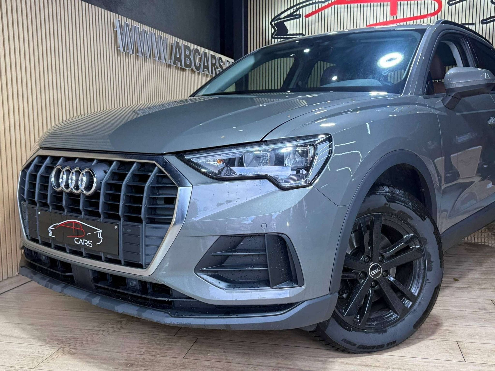 Audi Q3 35 TFSI * S PORT LINE * GARANTIE 12 MOIS * 1ER PROP, Auto's, Automaat, 4 cilinders, Leder, 5 zetels