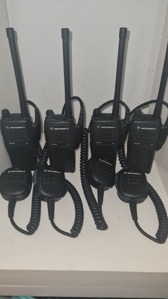 Motorola GP320 portofoons compleet, Telecommunicatie, Ophalen, Zo goed als nieuw, 5 tot 15 km, Portofoon of Walkie-talkie