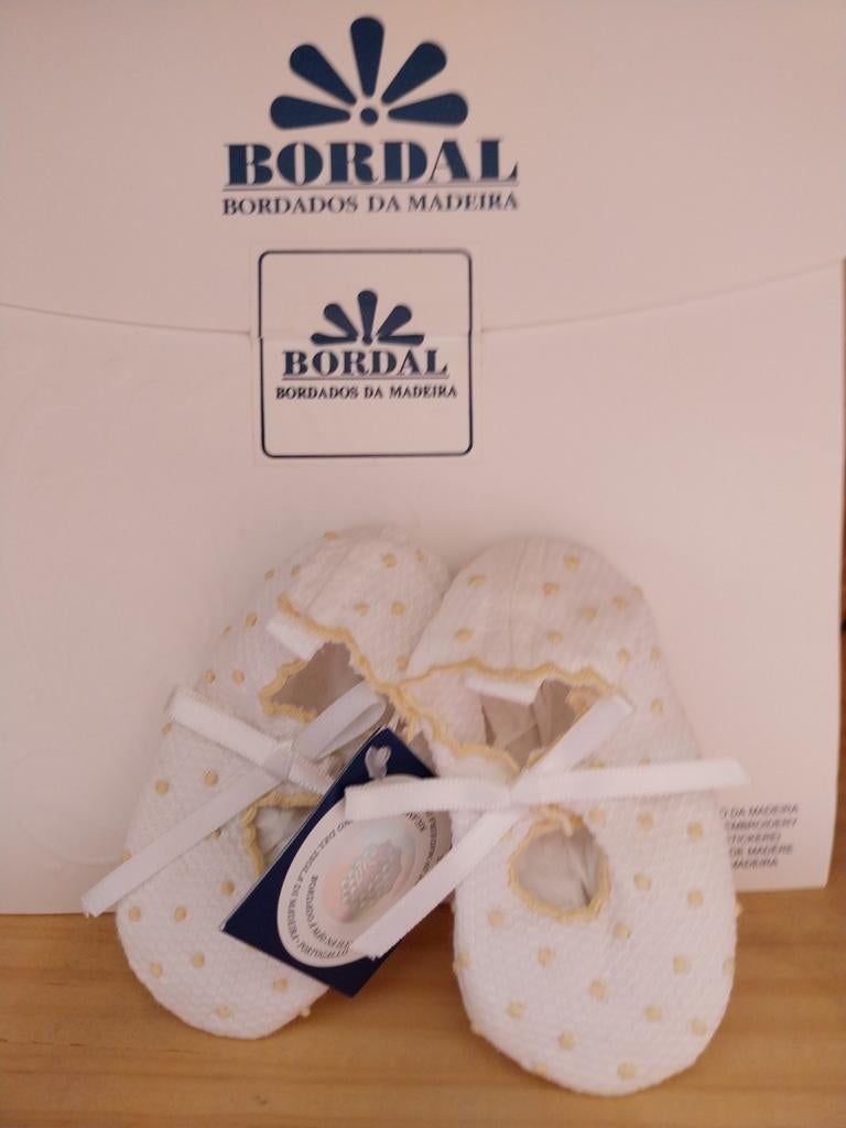 Baby pantoffels, Enlèvement