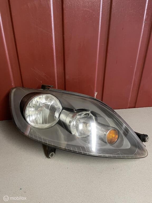 Koplamp rechts Volkswagen Golf Plus V ('05-'09), Gebruikt, Volkswagen, Ophalen of Verzenden