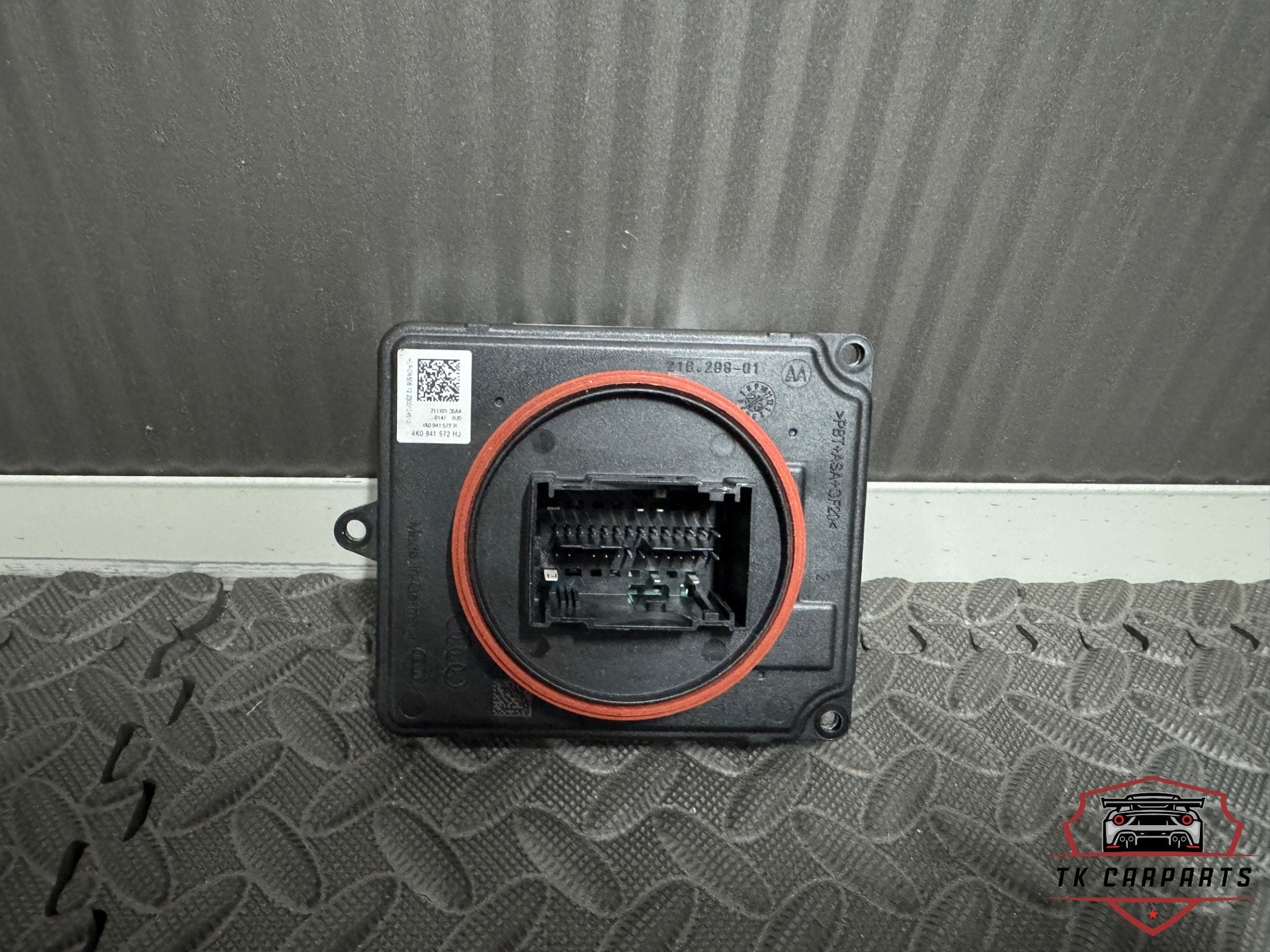 Module de phare Vag 4K0941572HJ, AUDI AG, Auto-Union-Strasse 1
85045  Ingolstadt, DE, Audi, Utilisé