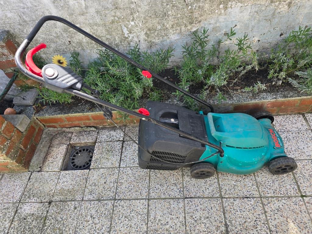 Tondeuse électrique bosch, Jardin & Terrasse, Tondeuses à gazon, Enlèvement