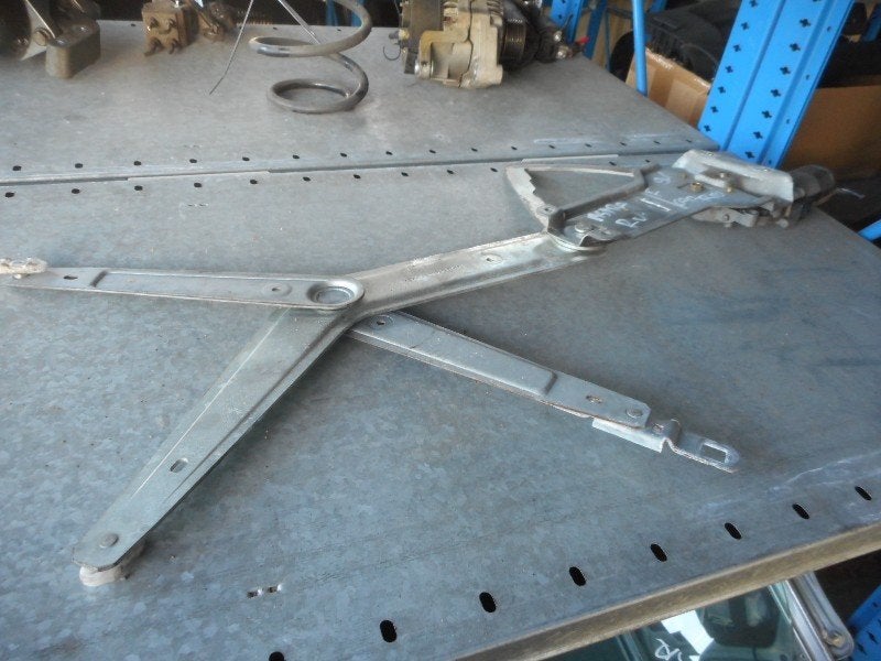 RAAMMECHANIEK ELEK RECHTS VOOR Opel Astra F (53B) (3609), Gebruikt, Brose SE, Opel, Info@brose.com