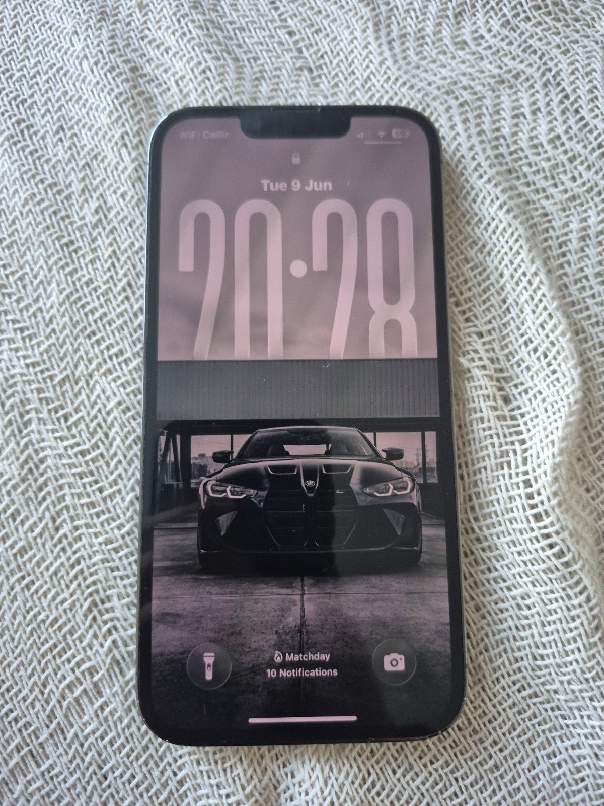 IPhone 13 Pro, Ophalen, IPhone 13