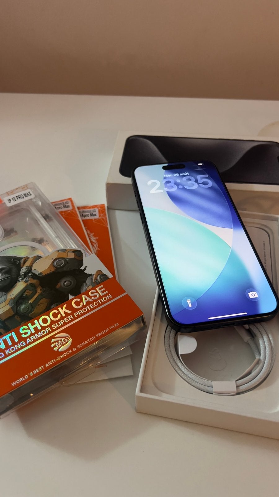 Iphone 15 pro max 256giga NOIR, Télécoms, Téléphonie mobile | Apple iPhone, 256 GB, 86 %, IPhone 15 Pro Max, Enlèvement