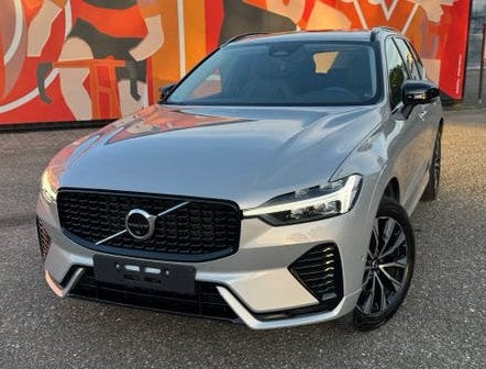 VOLVO XC60 B4 MILD-HYBRID PLUS DARK ZEER NETTE FULL OPTION!, Autos, Cuir, Argent ou Gris, Euro 6, Alarme