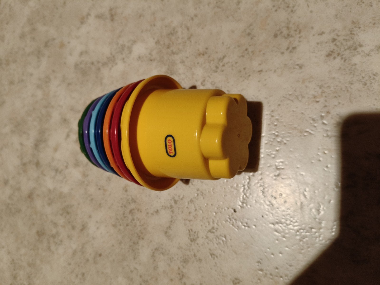Tolo  plastic stapelblokken toren, Ophalen
