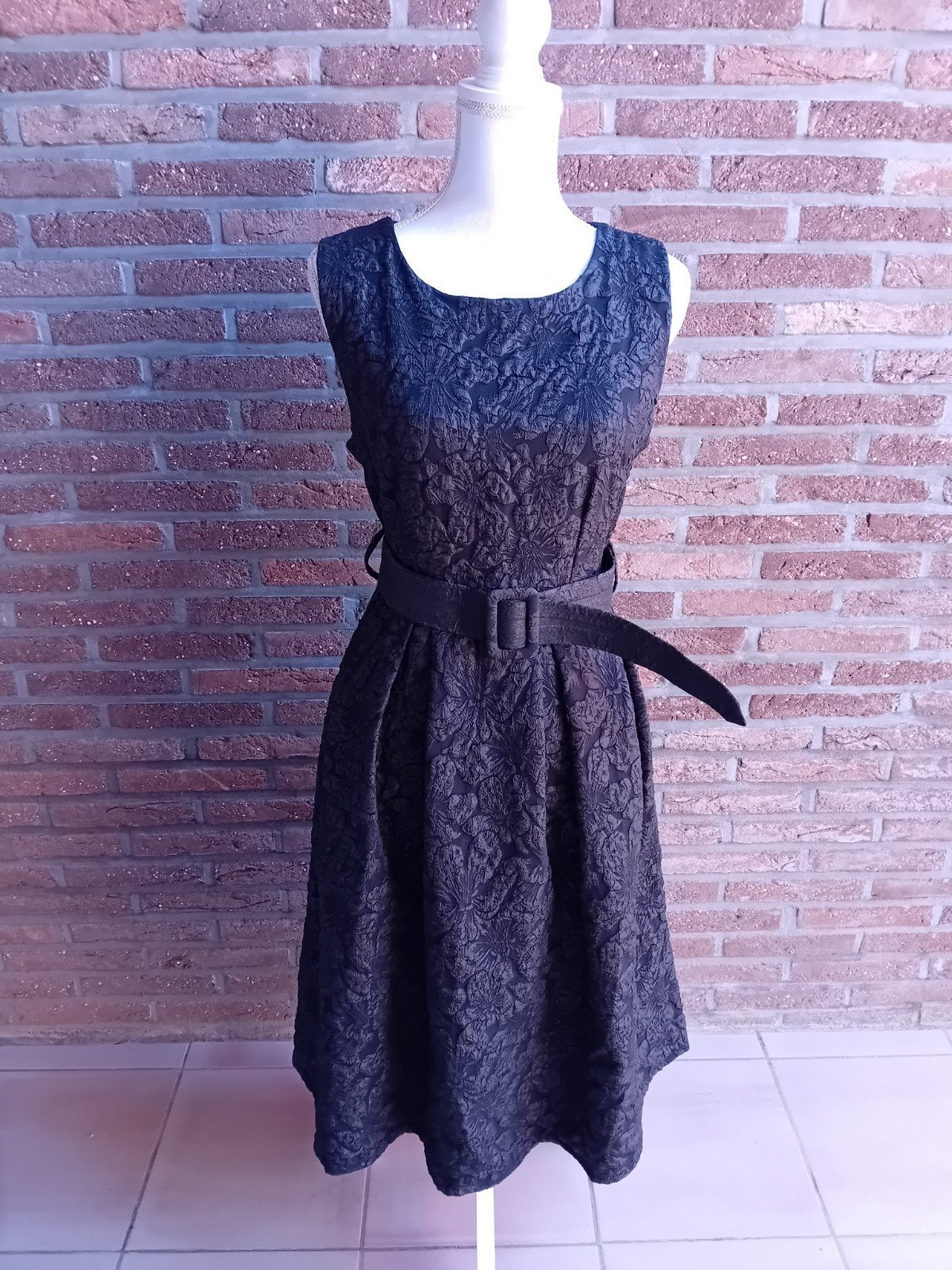 Feestelijke kanten jurk draagmaat 40, Kleding | Dames, Jurken, Maat 38/40 (M), Zwart, Nieuw, Ophalen of Verzenden