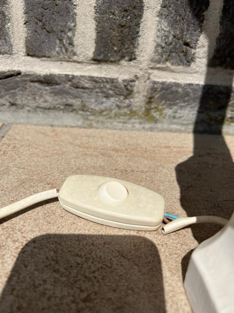 Une jolie lampe de table vintage, fonctionne, Enlèvement ou Envoi