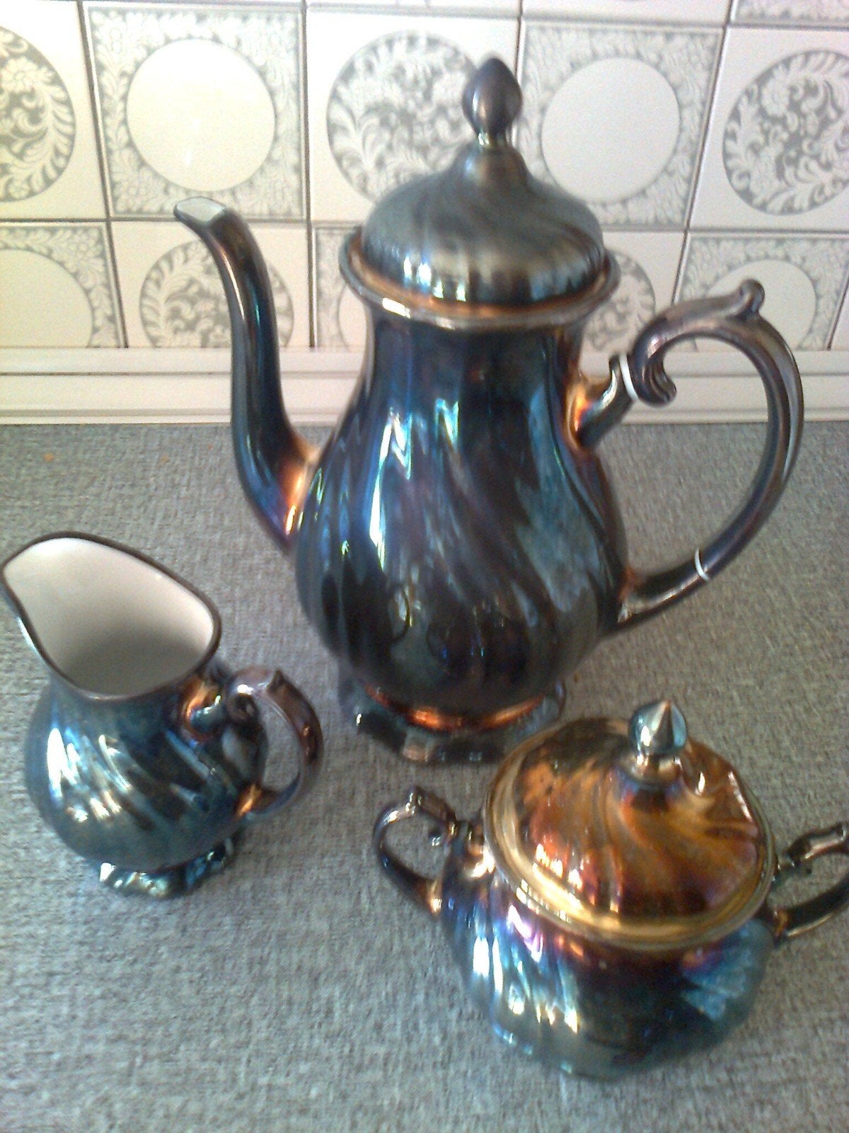 service en porcelaine argentée à nettoyer., Enlèvement ou Envoi
