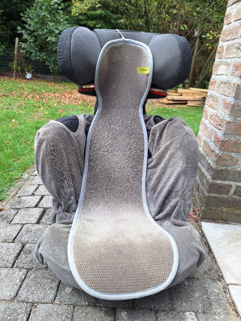 Autostoel groep 2/3 Maxi cosi, Ophalen, 15 t/m 36 kg, Verstelbare rugleuning, Zo goed als nieuw