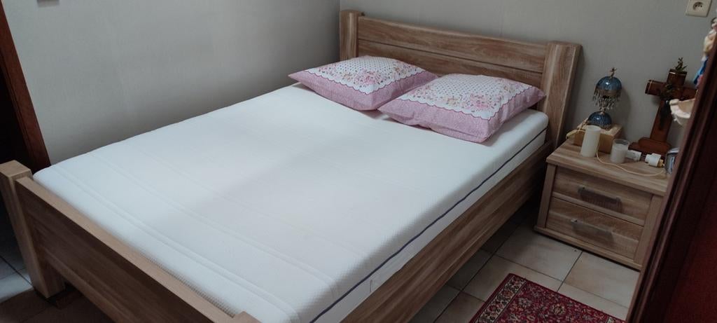 Compleet bedset in topstaat!Mooi en stevig 2 persoonsbed, Enlèvement, Neuf, Deux personnes, Matelas