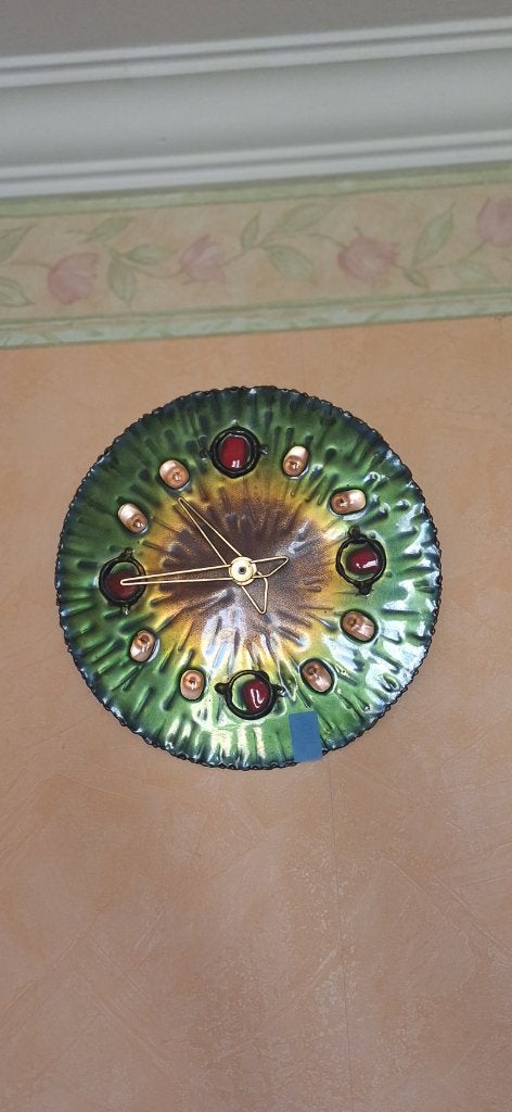 Horloge design, Enlèvement