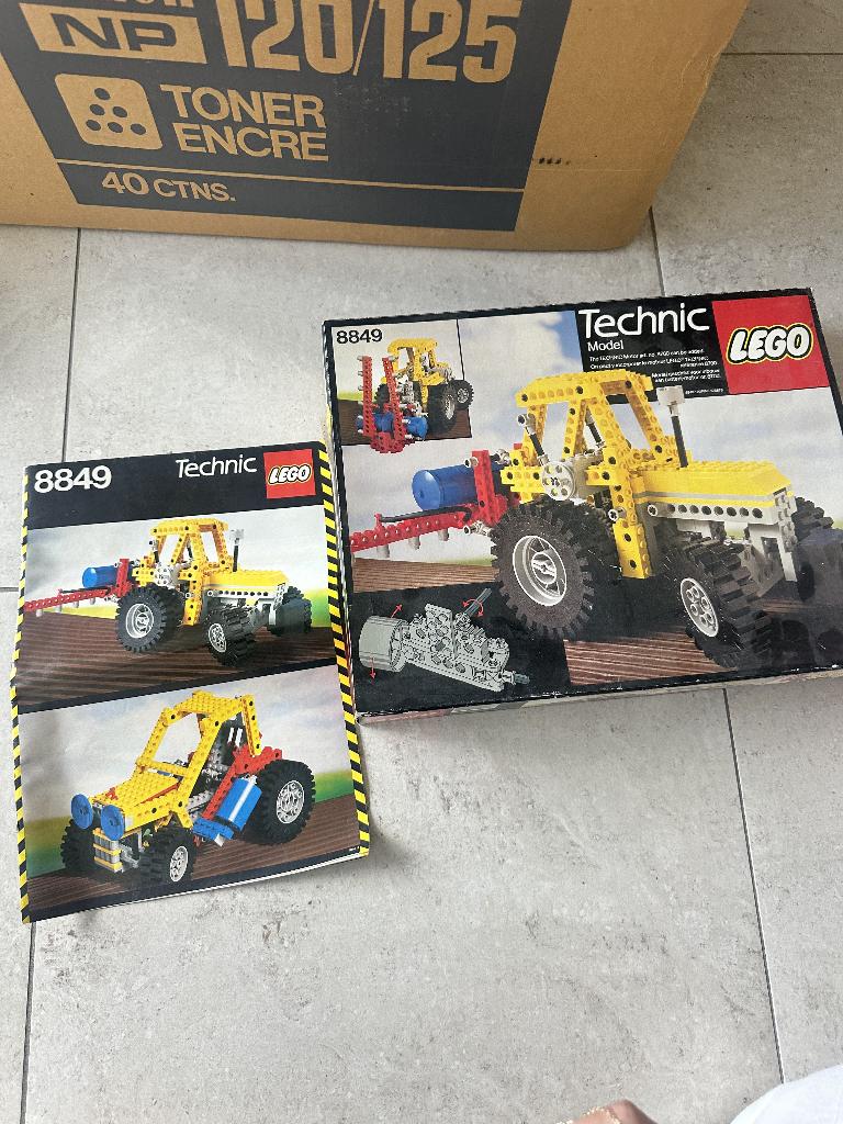 LEGO Technic 8849 tractor + doos + boekje, Enlèvement ou Envoi, Utilisé, Ensemble complet, Lego