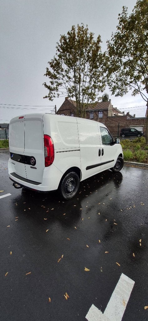 Fiat doblo 14i 2019 gps  attache remorque 3place super état, Particulier, Achat, Doblo