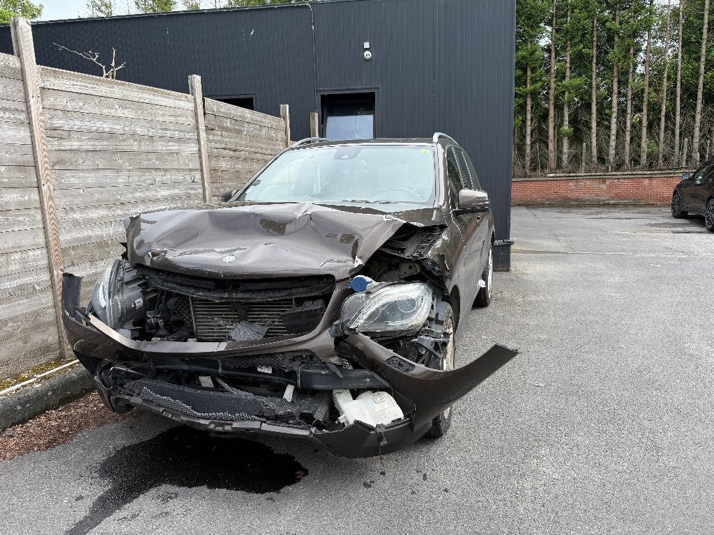 MERCEDES BENZ ML 250 CDI AMG (SCHADE WAGEN), Auto's, Automaat, Euro 6, 4 cilinders, Bruin