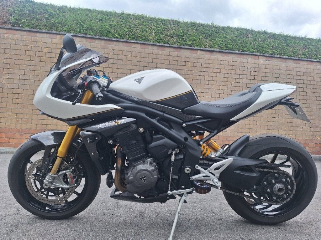 Triumph Speed Triple 1200 RR en parfait état avec garantie, Motos, Motos | Triumph, Permis Moto A, Entreprise, Occasion, Plus de 35 kW