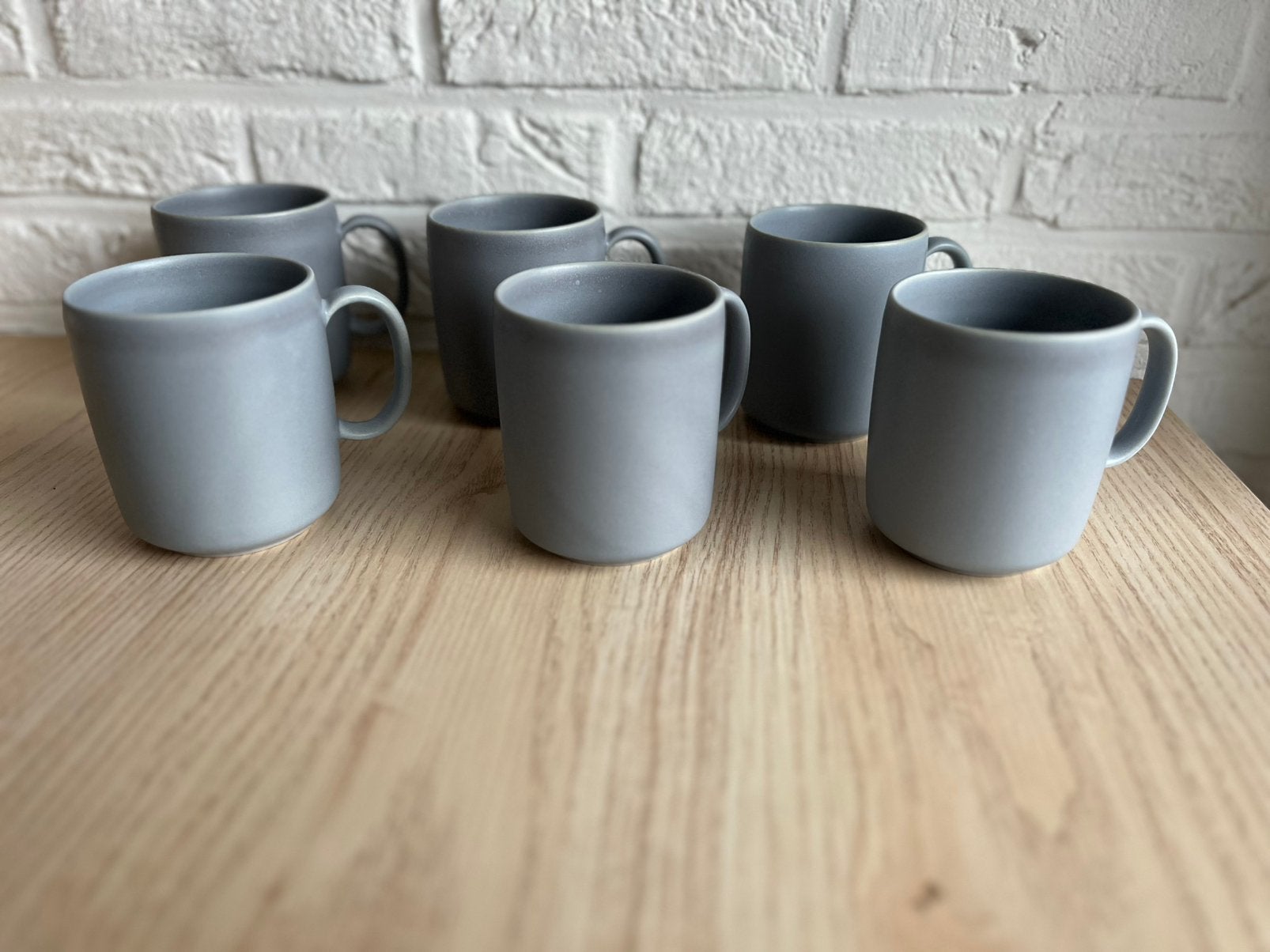 Set van 6 grijze tassen met grote oor - Casa - Sky, Huis en Inrichting, Keuken | Servies, Ophalen of Verzenden, Zo goed als nieuw