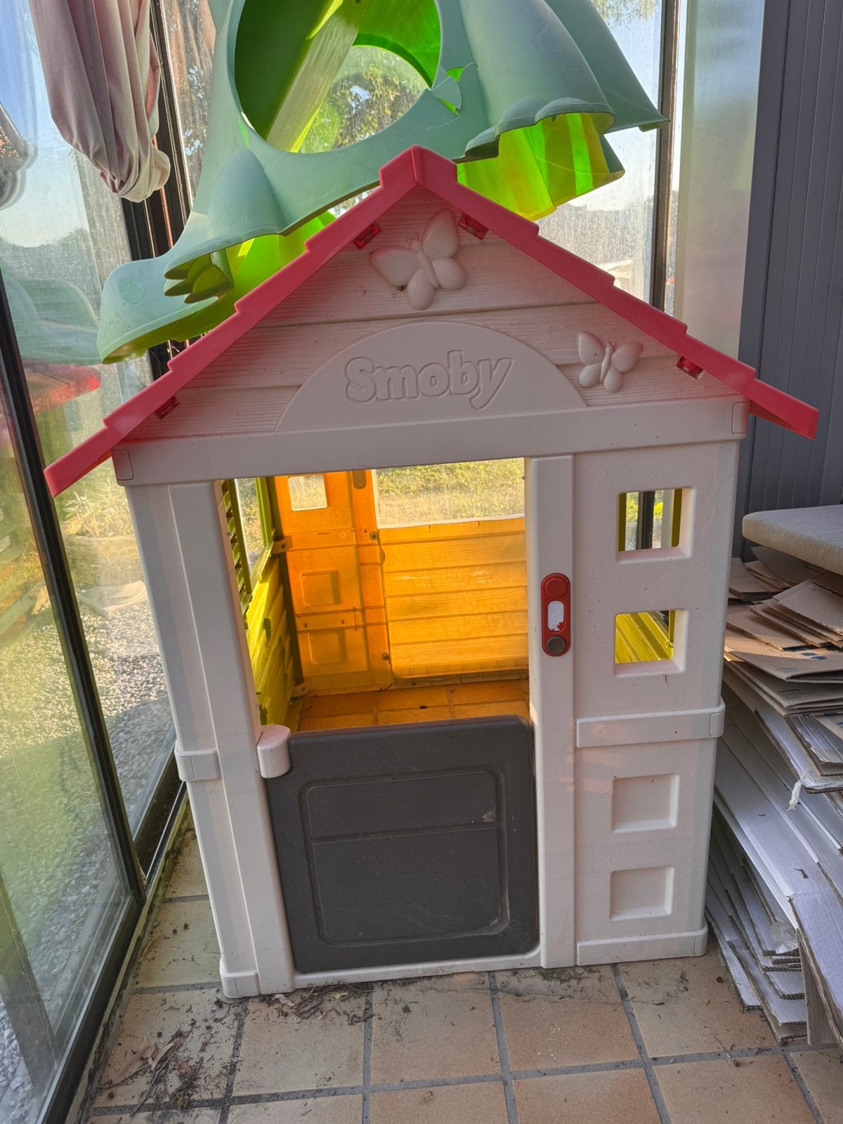 Smoby, maison enfant d’extérieur + toboggan dinosaure, Ophalen, Gebruikt