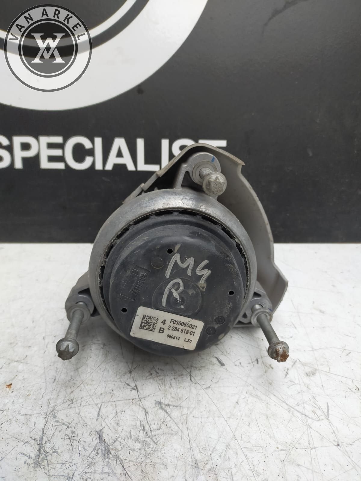 Bmw m3 m4 motor rubber rechts 2284818, Gebruikt, -, -, Ophalen of Verzenden