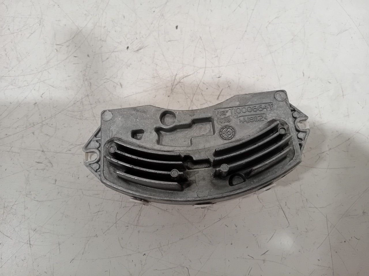 Kachelweerstand BMW X4, Onderdelen@venauto.nl, Van der Ven Autorecycling B.V., Gebruikt, Ettenseweg 76, 4706 PB Roosendaal, The Netherlands