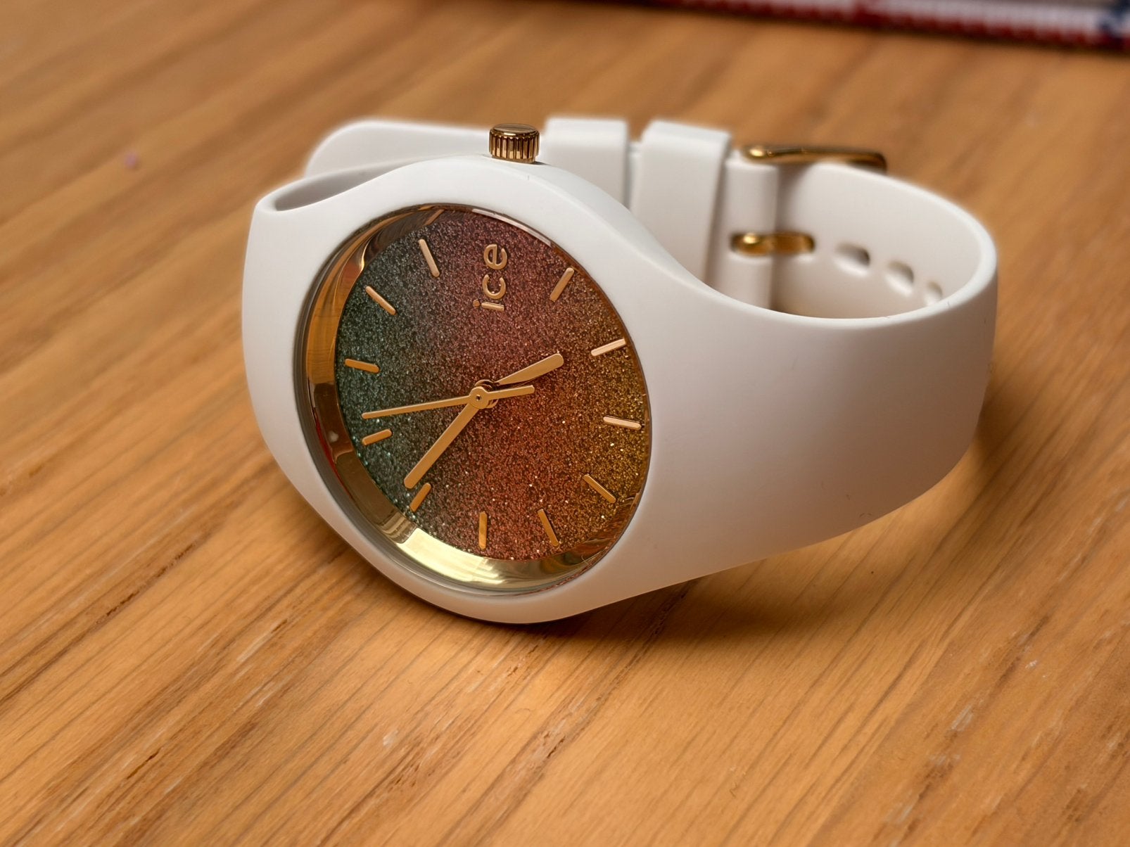 Montre Ice Watch Glitter blanche, cadran dégradé, Enlèvement ou Envoi, Comme neuf, Or, Or