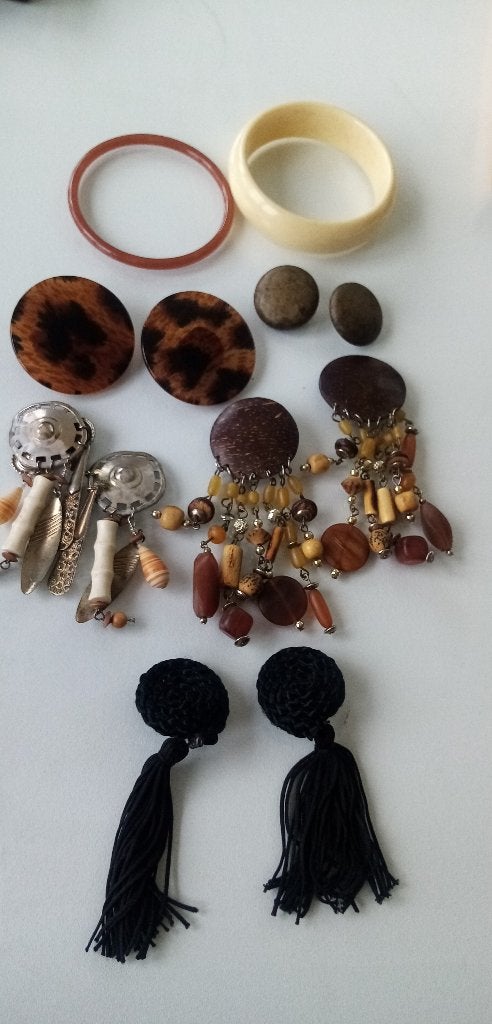 Lot 5 paires boucles d'oreille clip +2 bracelets '80s impec, Enlèvement, Comme neuf, Autres couleurs