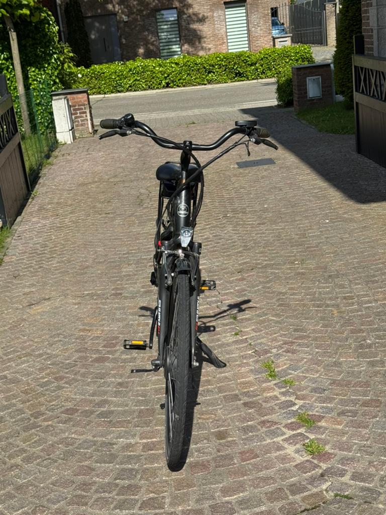 De fiets is nog in goede staat en rijdt perfect., Fietsen en Brommers, Elektrische fietsen, Ophalen, Overige merken