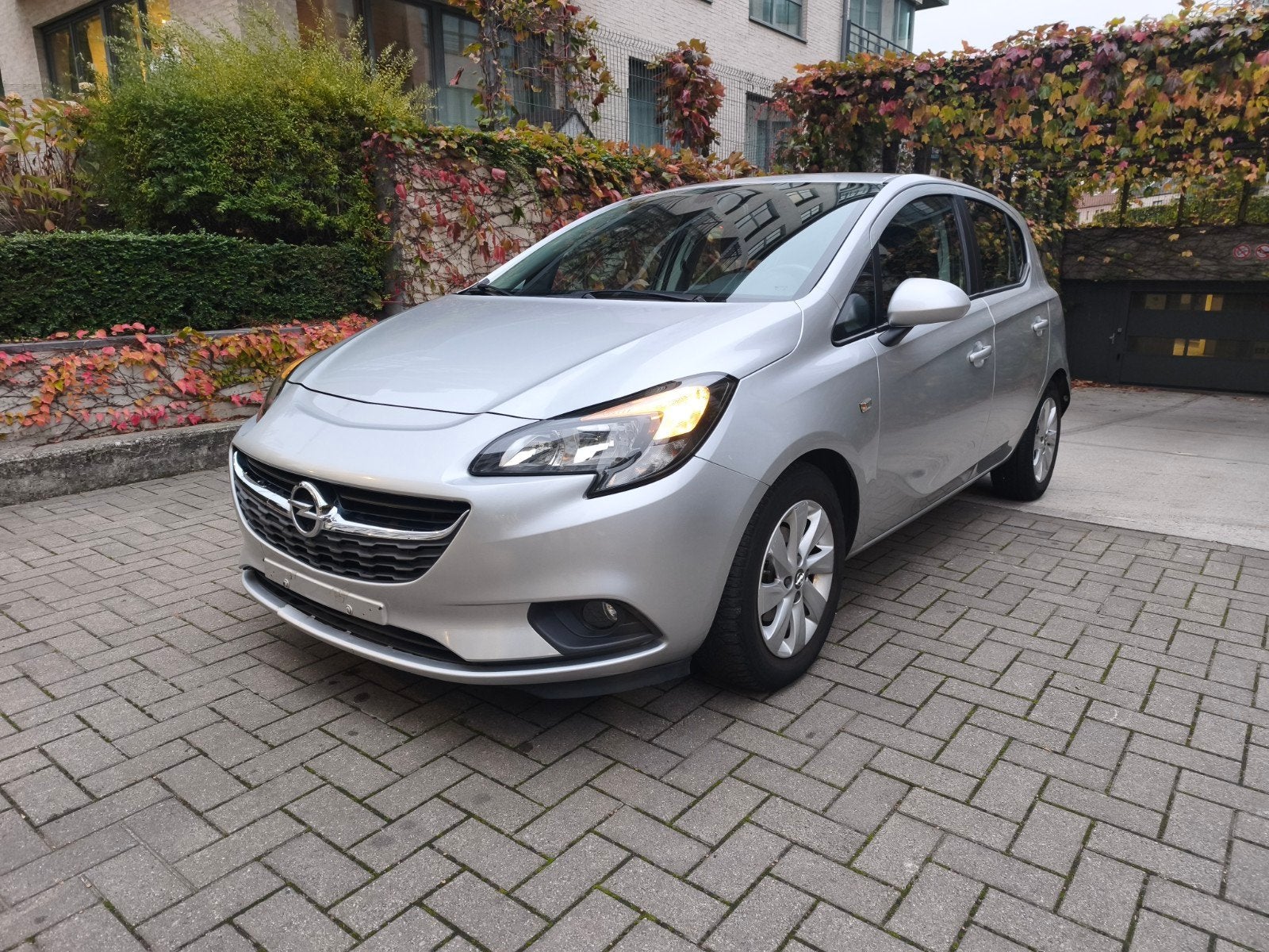 Opel Corsa Benzine CT OK, Voorwielaandrijving, Stof, Particulier, Zilver of Grijs