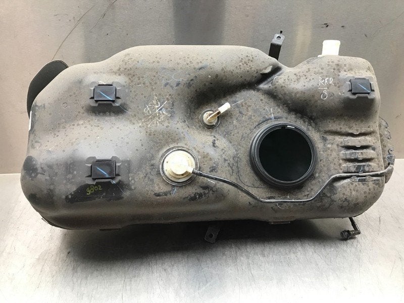 TANK Suzuki Celerio (LF) (01-2014/-) (|CELERIO|), Gebruikt, Suzuki