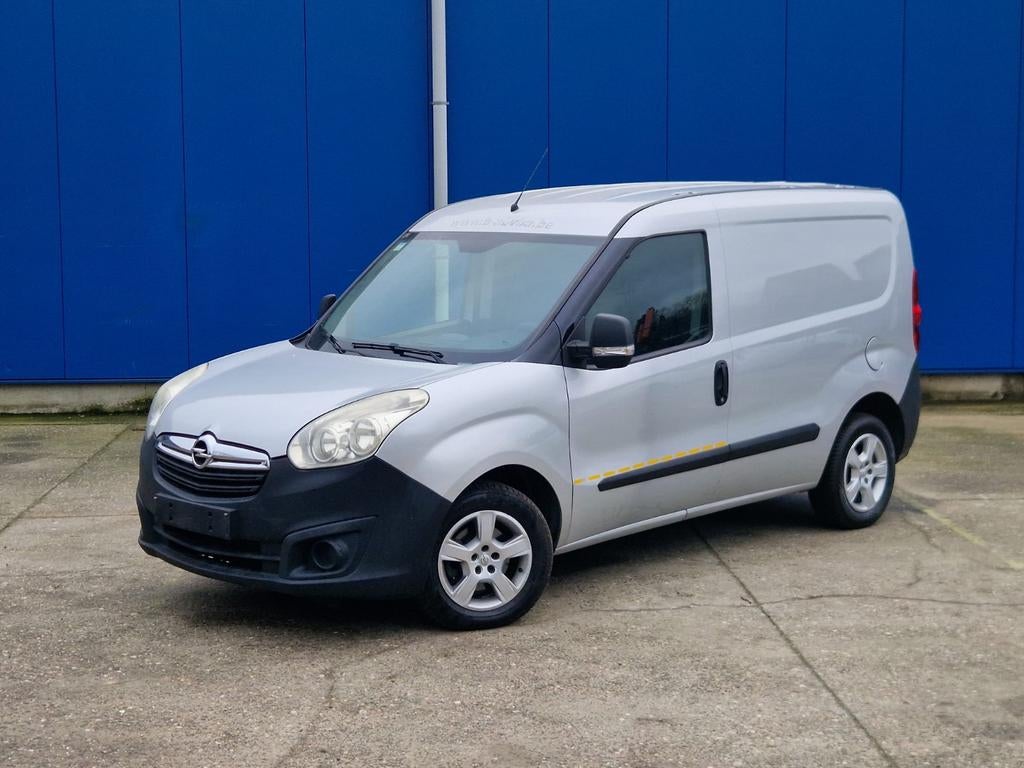 OPEL KOMBO EURO6 clim 152. 000km, Autos, Argent ou Gris, Achat, Euro 6, Entreprise