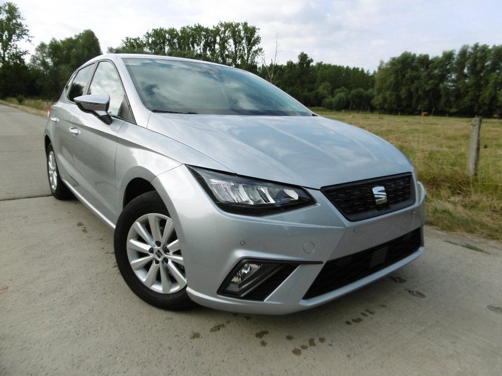 IBIZA 1.0 benzine 2024  47 000km!! navi cruise LED airco, Autos, Seat, Argent ou Gris, Euro 6, 5 portes, 5 places