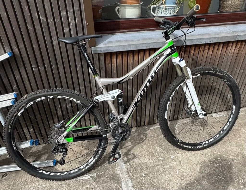Kona hei hei 29 deluxe, Fietsen en Brommers, Zo goed als nieuw, Schijfrem, 53 tot 57 cm, Ophalen