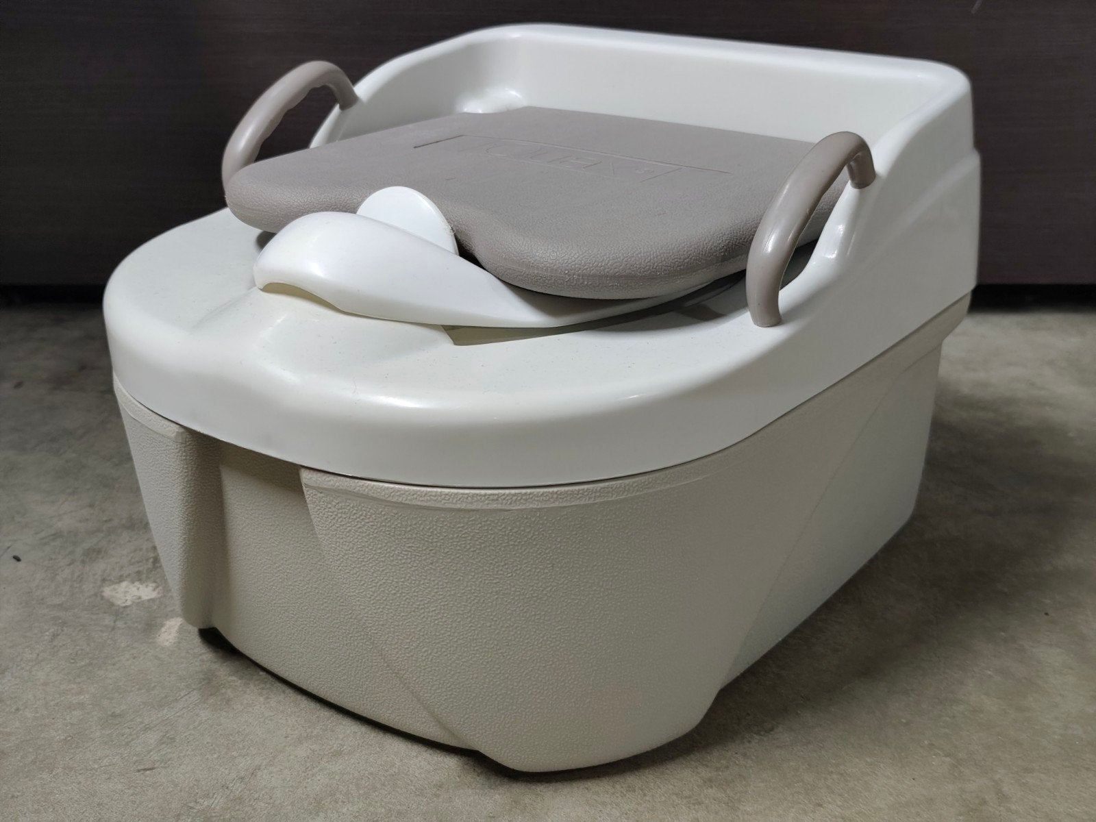 toilettes pour bébés, Enlèvement