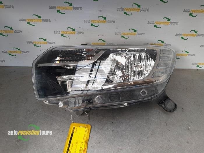 Phare gauche d'un Dacia Logan, Dacia, -, -, 3 mois de garantie