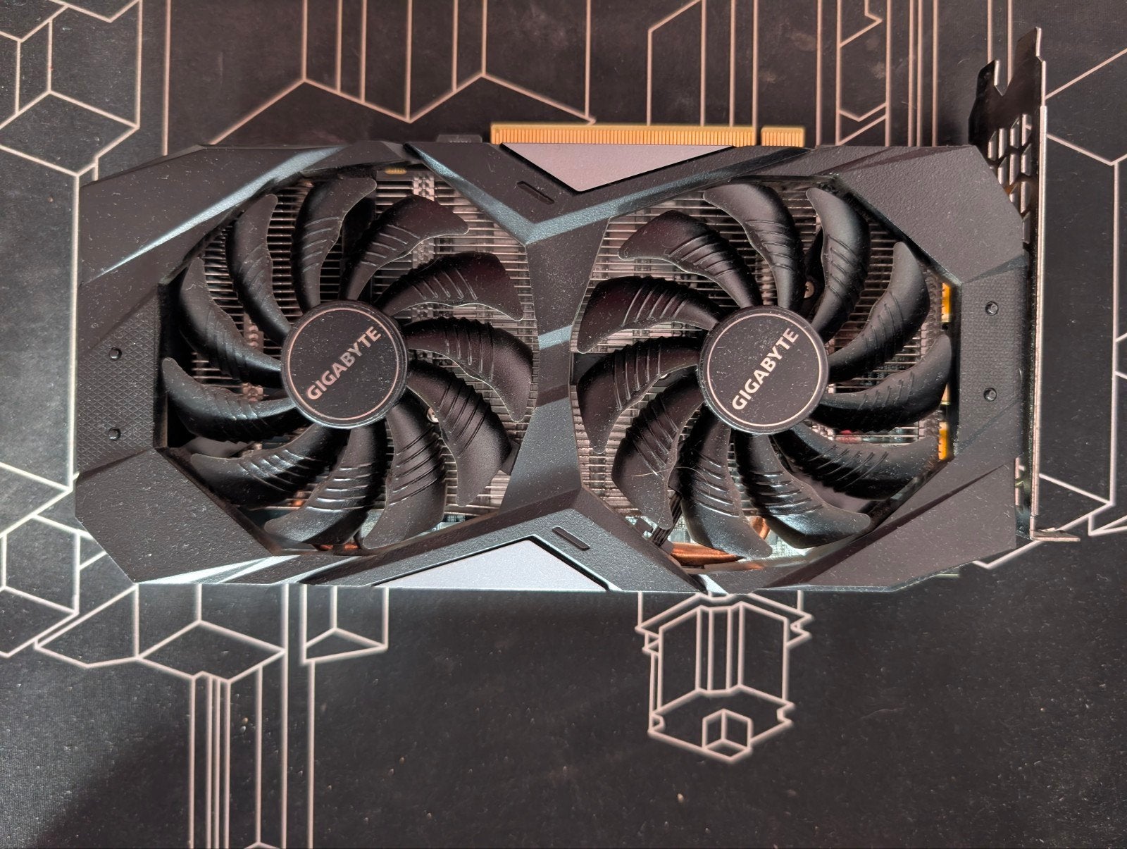 Nvidia rtx 2060, Informatique & Logiciels, Cartes vidéo, Enlèvement, Utilisé, Nvidia, HDMI
