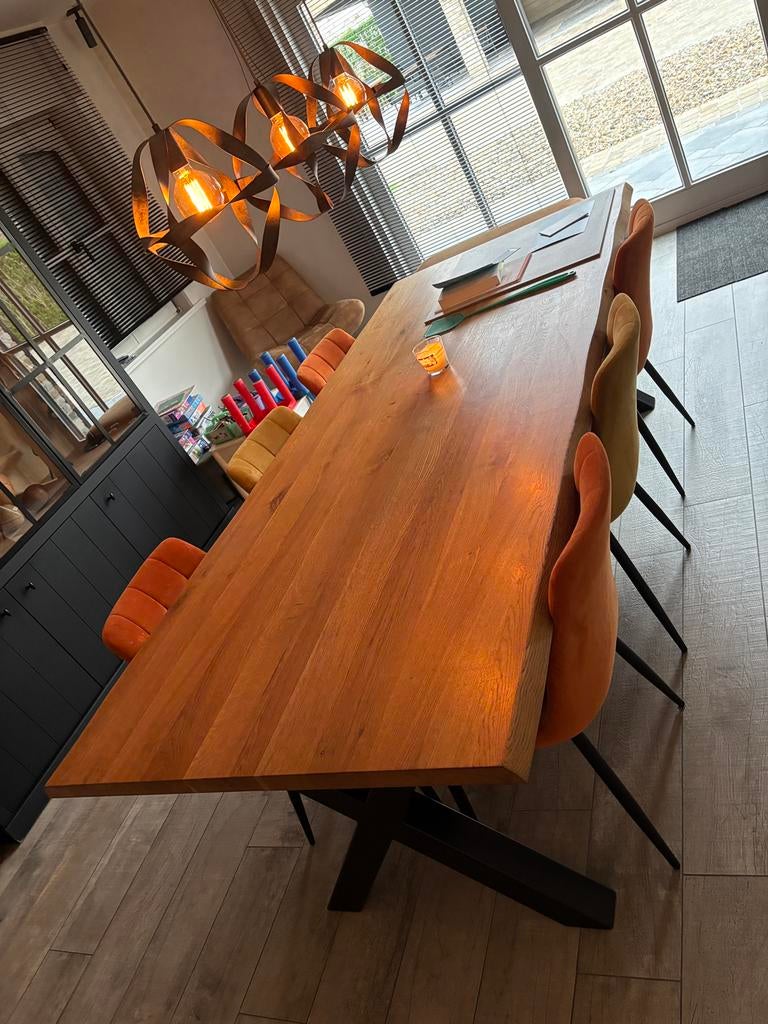 Prachtige massief eiken eetkamertafel + 8 velvet stoelen, Enlèvement, Comme neuf, Chêne