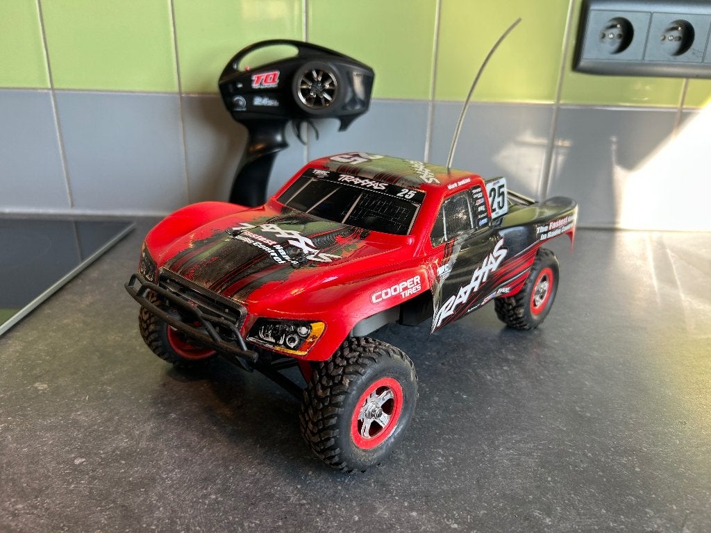 Traxxas Slash Carl Jenkins 1/16, Hobby en Vrije tijd, Modelbouw | Radiografisch | Auto's, Elektro, Gebruikt, Auto offroad, Ophalen of Verzenden