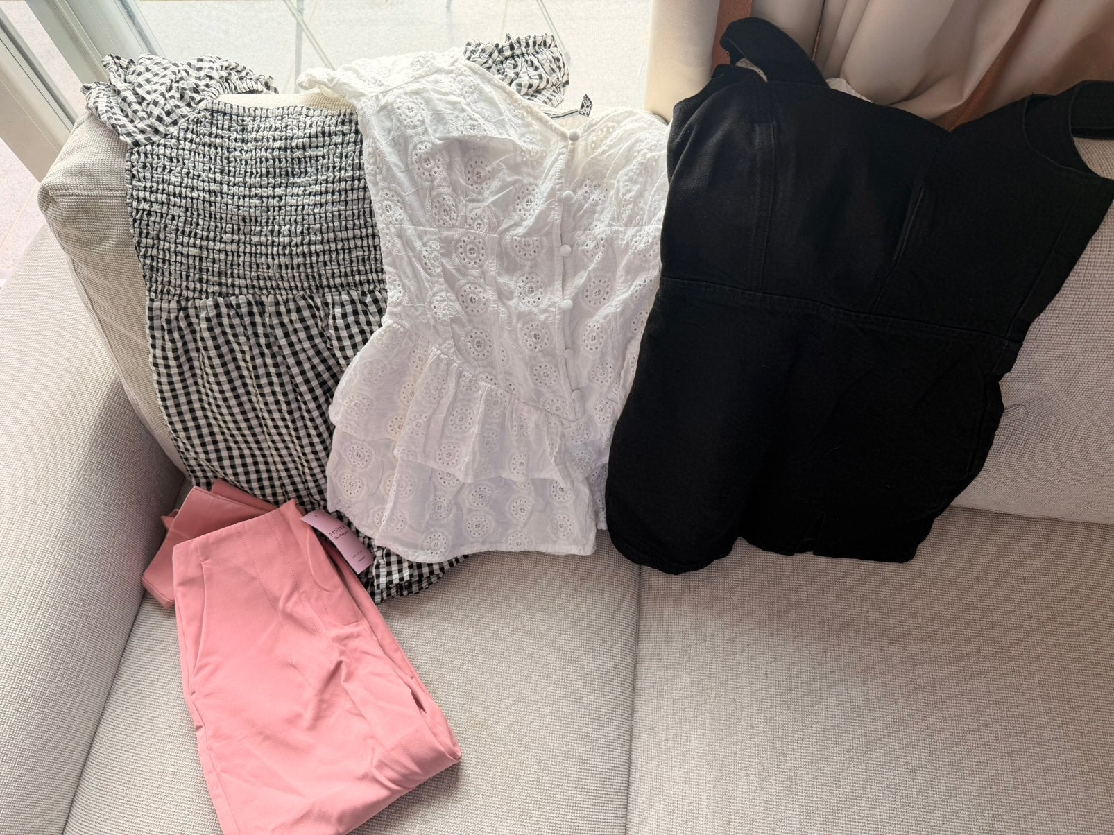 Groot dames kledingpakket XS/S, Ophalen, Zo goed als nieuw